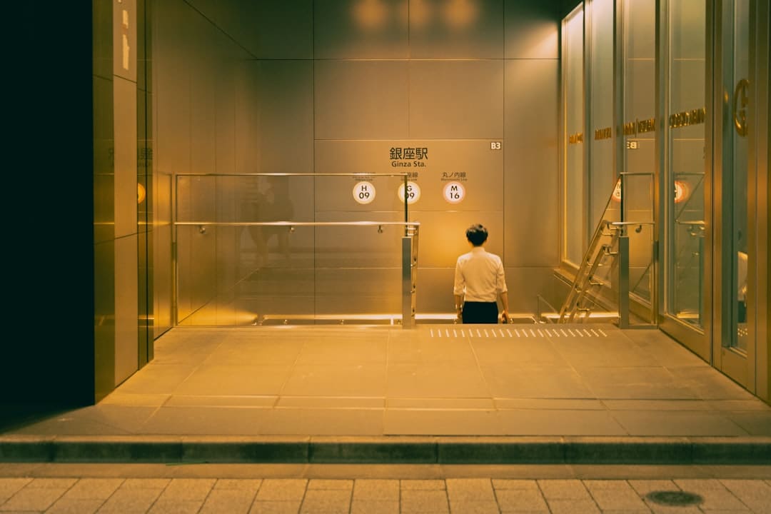 苹果大动作！折叠iPhone要来了？